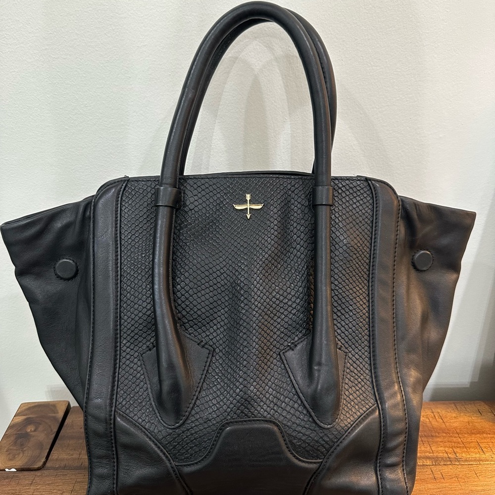 Pour La Victoire tote handbag